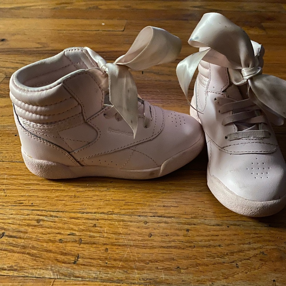 Pink girls Reebok